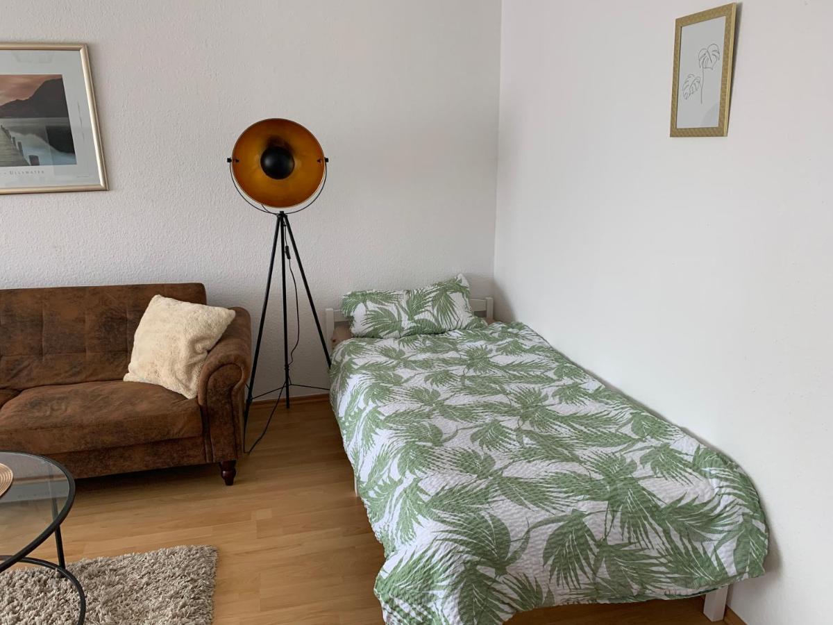 Schone, Gut Ausgestattete Wohnung Fur 1 Bis 4 Personen - Zentral Gelegen Бад Емс Екстериор снимка